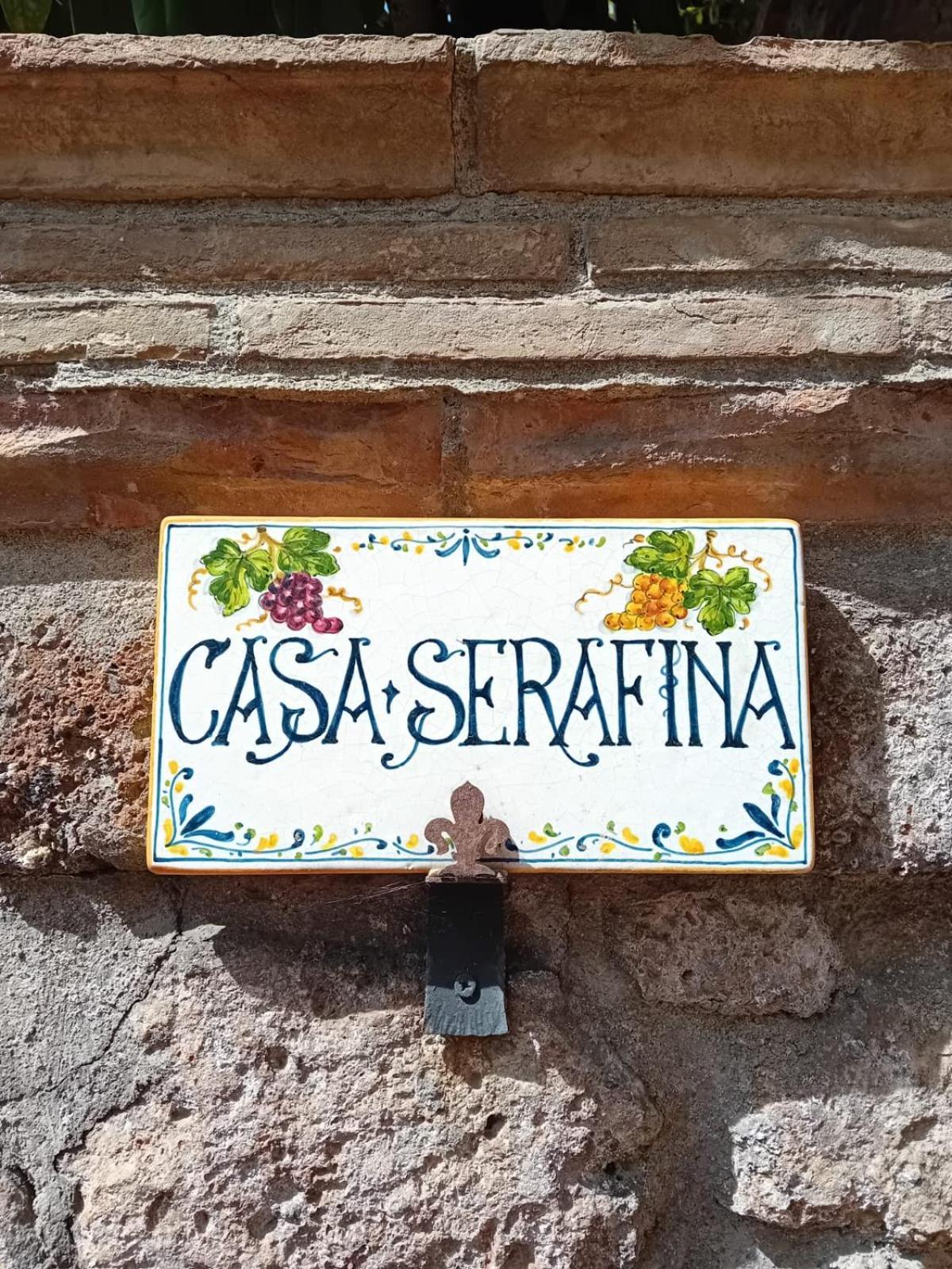 Casa Serafina Trilocale Con Arredi D'Arte E Parcheggio Privato Orvieto Exterior photo