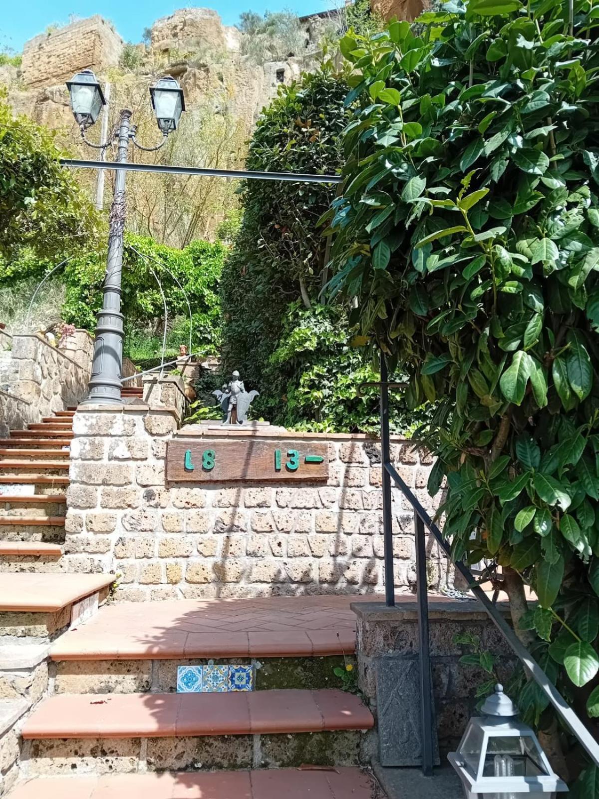 Casa Serafina Trilocale Con Arredi D'Arte E Parcheggio Privato Orvieto Exterior photo